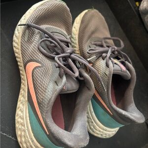 Nike Women's Athletic Shoes - Gray and Coral